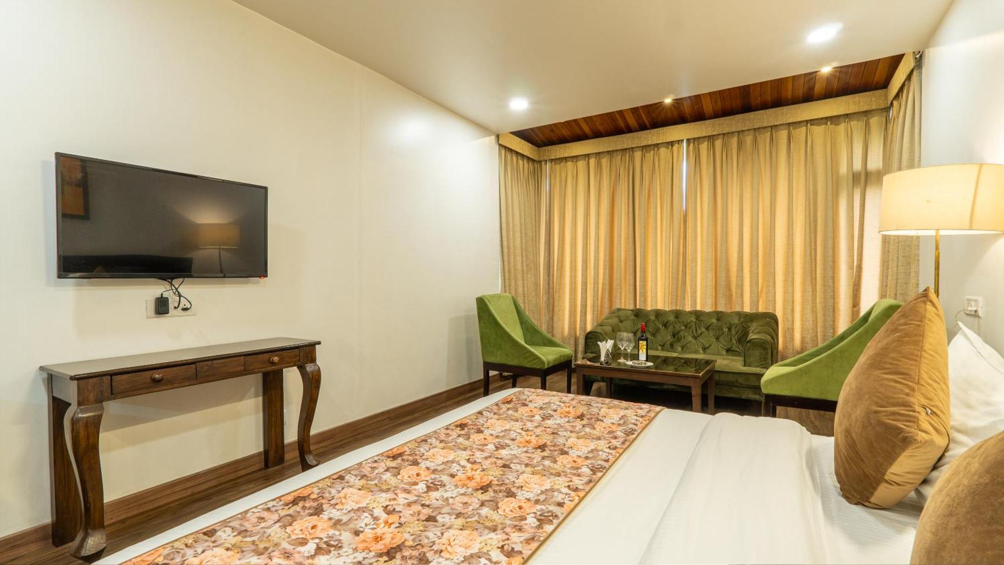 Woodrock Luxury Boutique Hotel Manāli エクステリア 写真