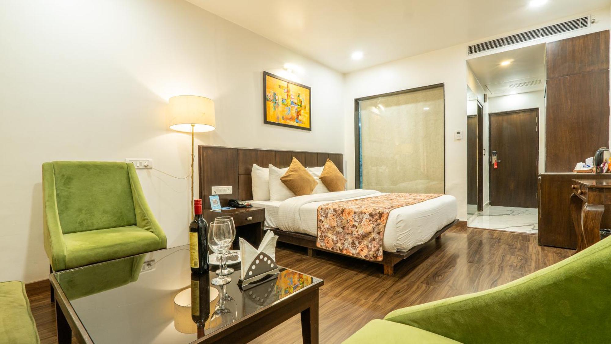 Woodrock Luxury Boutique Hotel Manāli エクステリア 写真